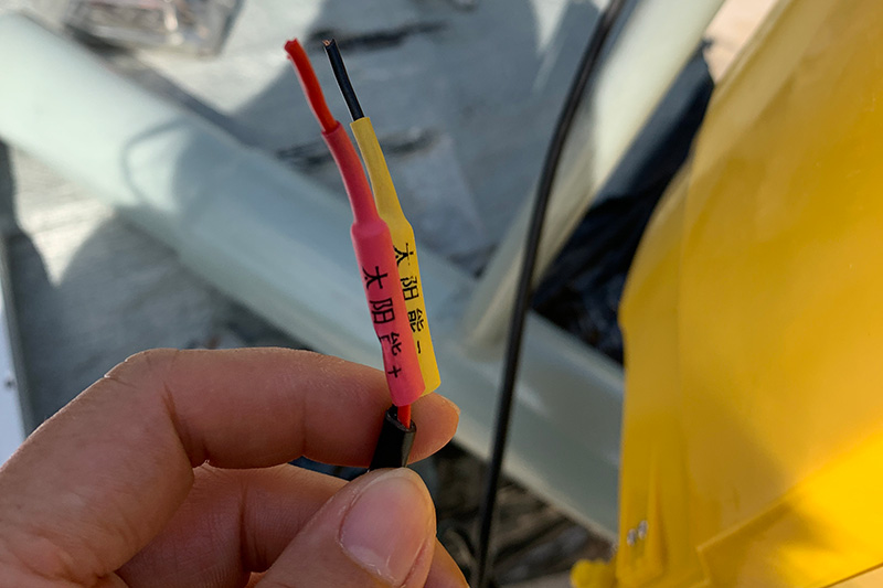 秋葵视频在线观看接线图标有正负极